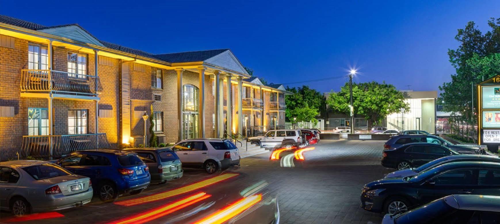 Adelaide Inn Экстерьер фото