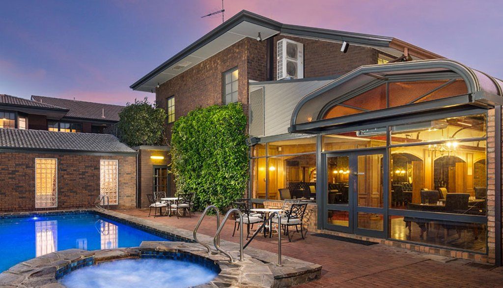 Adelaide Inn Экстерьер фото